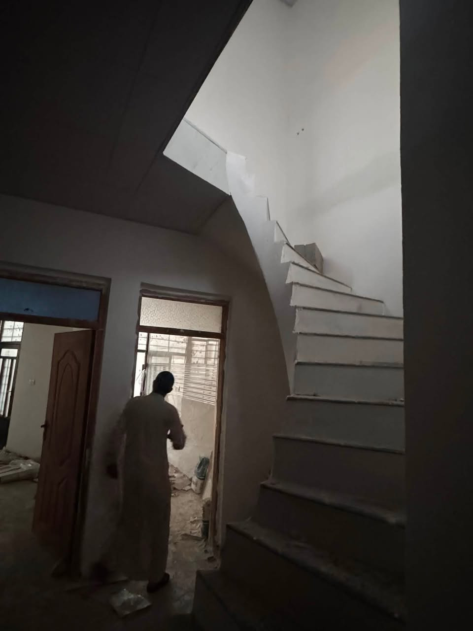 للبيع مشتمل زيرو في حي الجبيرية الثالثة مساحة 125 وجه 6وربع نزال 20 خلف الحدادين
طابق واحد بعدة صفر محد ساكن بي غرفة وصالة ومطبخ واستقبال كراج وحديقة صحيات داخلية وخارجية شغل درجة اولى السعر 60 بي مجال ملك طابو صرف تحويل مباشر 
للاستفسار 
***********-***********
