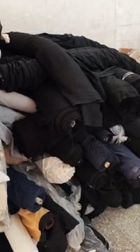 تصفيه مخازن قماش نسائي اسود كيبور ومطاط وفيزون وفانيله وخامات غير النس...