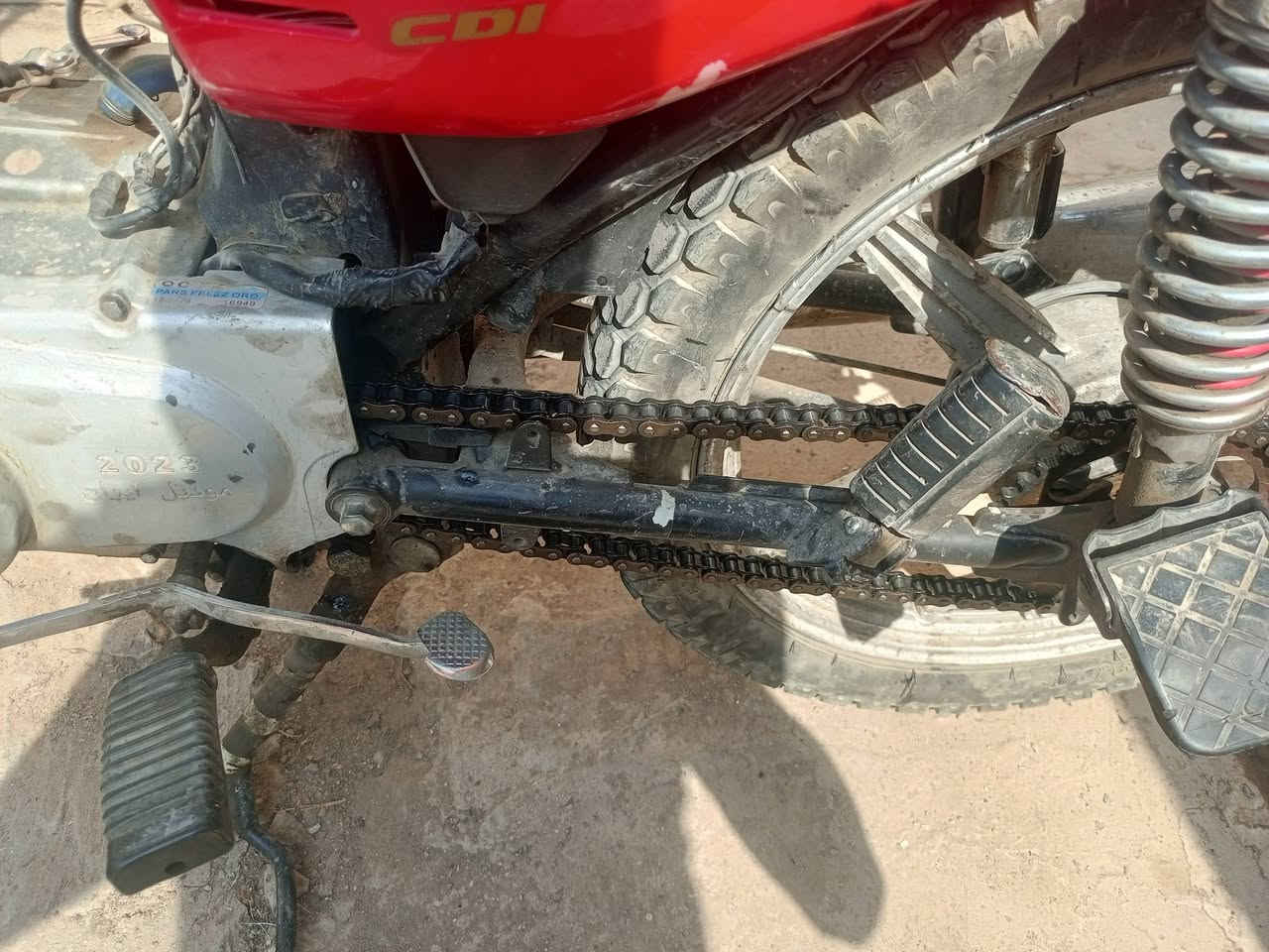 سولنك موديل 22 نضيفة شغالة كل نقص ما بيها خير من الله كابريتر رياضي و صالنصة رياضي 4 كير
زنجيل جديد 
مرايات جديد 
دهن مبدل جديد 
فلتر بانزين جديد 
سويجين 
دسك امامي جديد 
كلتش ما خلصان بعده 
دراجه مسوي الها ادامه قبل اسبوع خير من الله تجي تشغل وتطلع 
نقص بس دشبول ما يشتغل و دواسة يمين مكسورة 
عنواني بغداد التاجي . وتساب ***********
