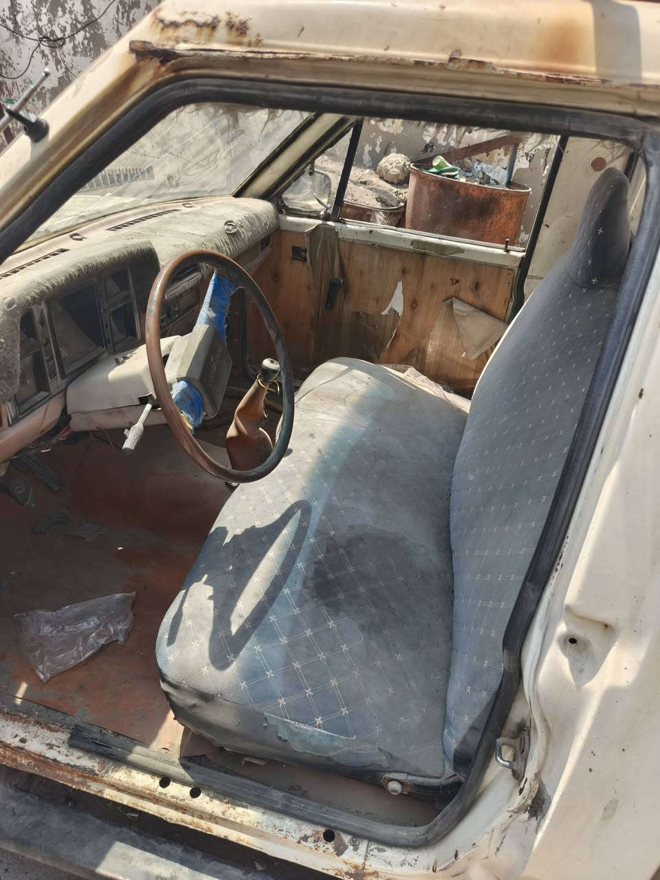 للبيع داتسن 80
السياره لبيعها على وضعها باتري ضعيف
والزنجبيل يطخ بالضاغطه عدا هاي ما بيها
السياره رقمها ورقي معاملتها بالغزاليه رقم ألماني تسحب وتقدم عالاوربي
راعيها الشرعي موجود وما يطلب دينار تحب وكاتبة وياه عادي
السياره جاهزه وذني النواقص فقط
العنوان بغداد بوب الشام
السعر ١٥ورقه
***********
