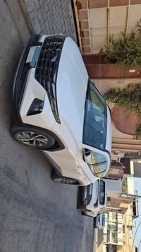 توسان خليجي 23 مكفولة كفاله عامه ماشيه 26الف كم للتواصل (07803209744)