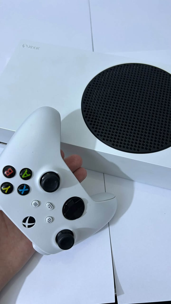 سيريس اس • ٥١٢جيجا • نضيف