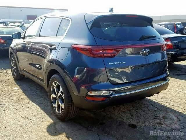 كيا سبورتج 2020 – LX
🔹 المواصفات: LX العادية (شاشة كبيرة وتحكم ستيرن وتبريد قطعتين ) 
🔹 المشى: 100 ألف ميل
🔹 الحادث: فقط البنيّد بارد
🔹 بيها بعض الأماكن بارد
السيارة بدون صبغ 
رقم بغداد 

 السيارة ما بيها أي نقص من ناحية الكهربائيات
الصدر سليم وما بيه أي نقص
الكير والمحرك بحالة ممتازة
 جميعهن مكفولات

 السعر: 130 ورقة فقط
 ماكو هيج سعر بهيج 
شراي يتصل ع رقم 
***********

نص مكتوب في الصور:
- 7:54 Photos Kia Sportage Lx 2020 Blue 2.4L 4 vin: KNDPM3ACXL7646543 Kia Sportage Lx 2020 Blue 2.4L 4 vin: KNDPM3ACXL7646543 Final bid: $8500 Auction: Copart SOLD Lot number: 56411939 Date of sale: 23.01.2020 Year: 2020 VIN: KNDPM3ACXL7646543 Condition: Run And Drive Engine: 2.4L en.bidfax.info Mileage: 638 miles (actual)
- BidFax.info