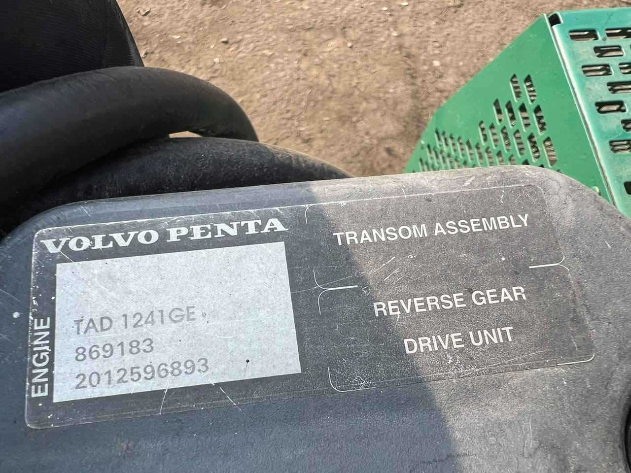 ڤالڤو • AVK 400 • ٦ سلندر