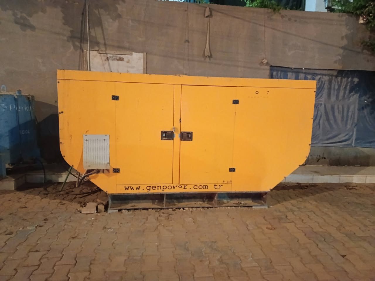 مولدة بيركنز perkins 
كاتم
45kv
مشتغلة ٧٠٠ ساعة
السعر : 85 ورقة / محافظة الديوانية ، للتواصل على الواتساب 
***********
