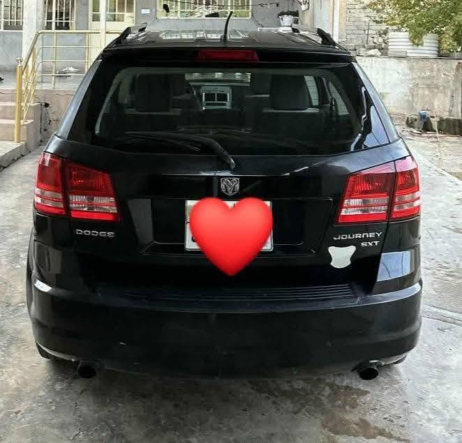 السلام عليكم شعندك  بيع او مراوس 
 دوج جورني موديل 2009
مواصفات SXT 
سيارة كلين بدون حادث تخم تاير حدادية  80%
محرك V6 حجم 3500
 رقم اربيل انكليزي سنوية ألى. نهاية 2030
واتساب ***********
