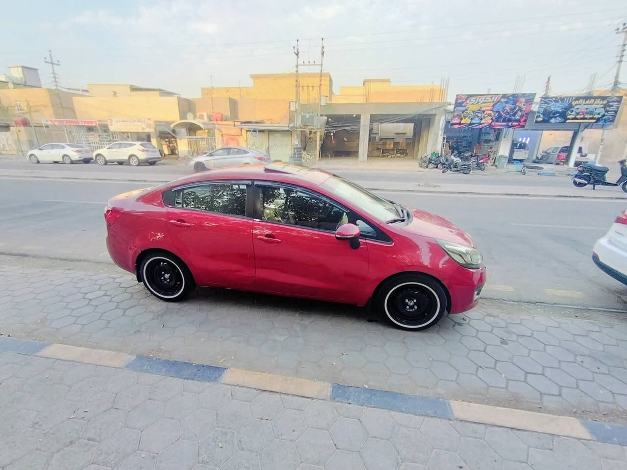 ريو موديل 14 فول خليجي بيها قطعتين تبديل نفس الون وكارت بل بنيد ونص قطعة صبغ  كفالة دواخل وشواصي
 رقم وهزة جديدة 2031 بسم شركة تريد تحويل او وكالة شرط
محرك 1600 قطرتين
تبريد ثلج 
مكاني نجف 
السعر 70 بيها مجال مراوس او بيع
***********

