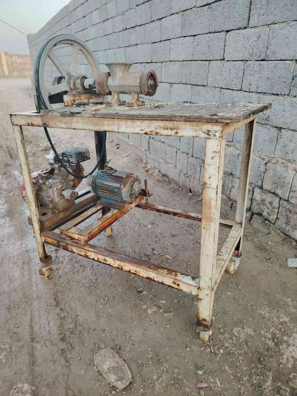 سلام عليكم عيني مثرامه اللبيع عوزه شوي نقوصات الي يريده ينصال ويدلل ‏‪***********‬
