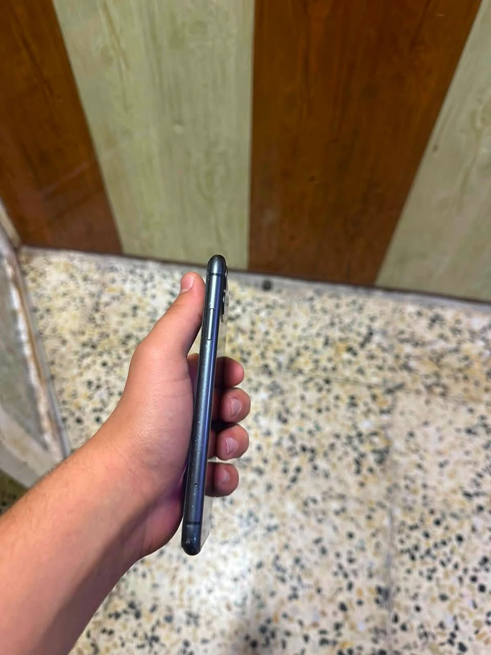 سلام عليكم مبايل للبيع١١عادي شرط مامفتوح ذاكره 64تك جهاز حلو بس بي فطر بلكلاس مائثر السعر210 بي مجال مالجيه الرقم *********** بي واتساب

