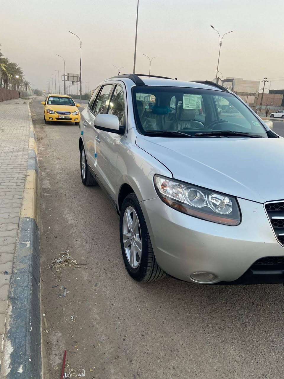 إسلام عليكم شباب عندي هونداي سنتافي موديل ٢٠٠٨وارد أمريكي محرك ٢٧٠٠ سلندر ٥راكب السيارة خير من الله تخم تاير صدر تبريد محرك كله جديد بيها ٣قطع مبدله بلادي بدون اي صبغ رقم بغداد الجديد هزه جديده السياره احلا من الصور مكانها ديالى بعقوبة سعر ١٠٠بيها مجال استفسار ***********
