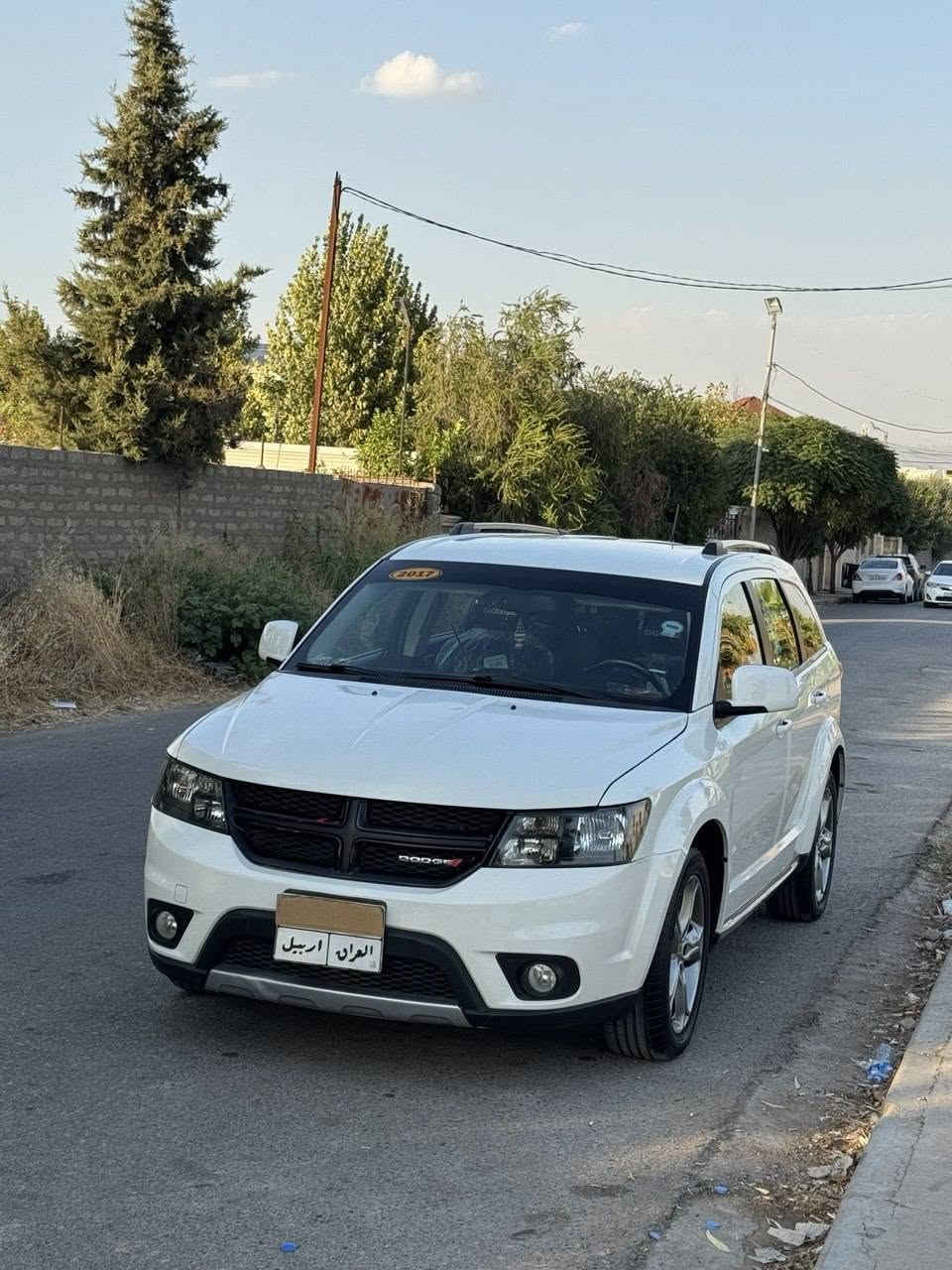 ..للبيع ارخص وانضف واجهز دوج جورني موديل 2017 فول فول بكل العراق و سياره أخت كلين ((سعرر 128$ ورقه عليها 18$ ورقه غرامه تنزل من سعر 🔥))
.....
سلام عليكم .. ماشاءالله 
دوج جورني موديل 2017 فول فول كروز رود 6 سلندر 
1...مواصفات كروز رود 6 سلندر 
2... 7 راكب تبريد مركزي 3 قطعه 
3...((🟥 سياره حادثها جدأ خفيف اخت كلين فقد بنيد بس بخ  ))
هذا رقم شاصي :: (3C4PDDGG7HT706295)
4...شغال + بصمه
5...تخم تاير جديد
6...زوج لايت امامي جديد
7...ويل حجم 19 
8...دهن محرك جديد 
9...صدر خلفي + امامي جديد 
10.. سياره 7 راكب + 3 قطع تبريد 
11...راديتر هيمي 3 سراوات حماوه بشرط 
12...سياره رقم اربيل تحويل بشرط ..  
13...(كير و مكينه بشرط تريك وين ماا تريد ماشيه 90 الف كيلومتر) بشرط 

{{سعرر بلاش بلاش 128$ ورقه و عليها 18$ ورقه غرامه تنزل من سعر يعني صافي صافي تنطي 110$ ورقه 💣❤️‍🔥}}}

(((مكان سياره زاخوو قريب عن دهووك))) 🌷

للاستفسار راسلني خاص او اتصل على هذا رقم 

***********

واتساب موجود بيها 24 ساعه اخوكم بل خدمه .. تحياتي للجميع
