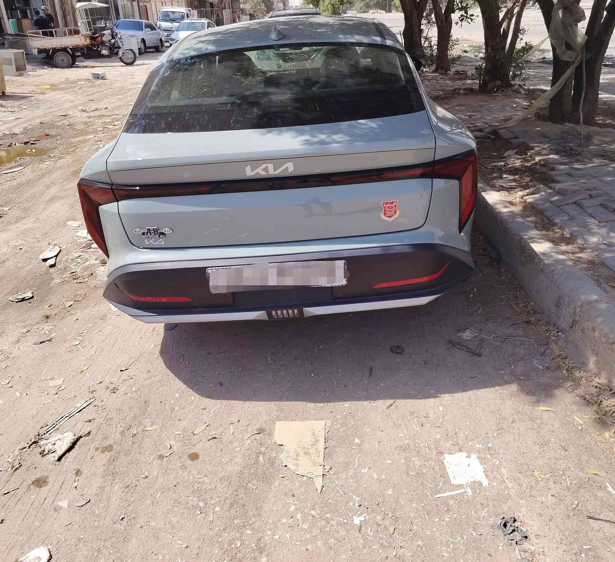 محرك : 2000 دوش مرغوب
وارد : اميركا 
ماشيه : 7500 يعني عالزيرو مبدل مرتين دهن فقط
مواصفات Ex 
1_بصمة 
2_تشغيل عن بعد 
3_ بصمة ابواب 
4_ بصمة جنطه 
5_شاشه متصل حجم كبير 
6_فول قيادة ذاتيه مع تحديد مسار 
7_فول تحكم ستيرن 
8_تبريد متصل مع شاشه لمس 
9_منافذ شحن خلفية 
10_سايد بريك كهربائي + اوتو هولد
11_مانع انزلاق 
12_نقط عمياء 
13 _ تحكم وضعيات قياده
14_رادار امامي وخلفي وجانبي 
15_فول حساسات توقف ذاتي 
16_لد امامي مع عدسات زنون
17_لد خلفي 
18_شحن واير لس 
19_كامره خلفية دقه hd 
20_ويل كب بلاد 
مرقم نجف شهداء ابأسمي بعد تقريب سنه ونص واصير حره وكاله جاهز ابأي وقت وضمانات تحويل هم جاهز  ) 
حادث سياره بالحداديه فقط وربع دعاميه  الباقي كله مكفول  صور رقم شاصي موجود
بدون اي دواخل ايرباك البردات طاك فقط 
باقي سياره كفاله عامه ع اخير 
عنوان :النجف
السعر : 180
استفسار :*********** اوخاص عادي
ملاحضه اذا مراوس اب سياره عادي حسب القناعه

نص مكتوب في الصور:
- 000-44071901 - 01/05/2026 - IAA In
- 2/20
- PLC auction