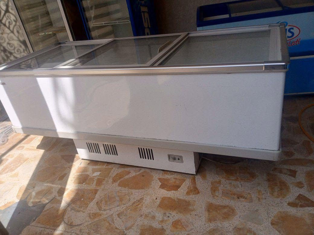 عارضه+تجميد+3ابواب+مترين+وربع+عرض+90+بحاله+ممتازه+بلادي+ما+مصلحه+تجميد+فوووول+***********+بغداد+ بغداد, العراق
