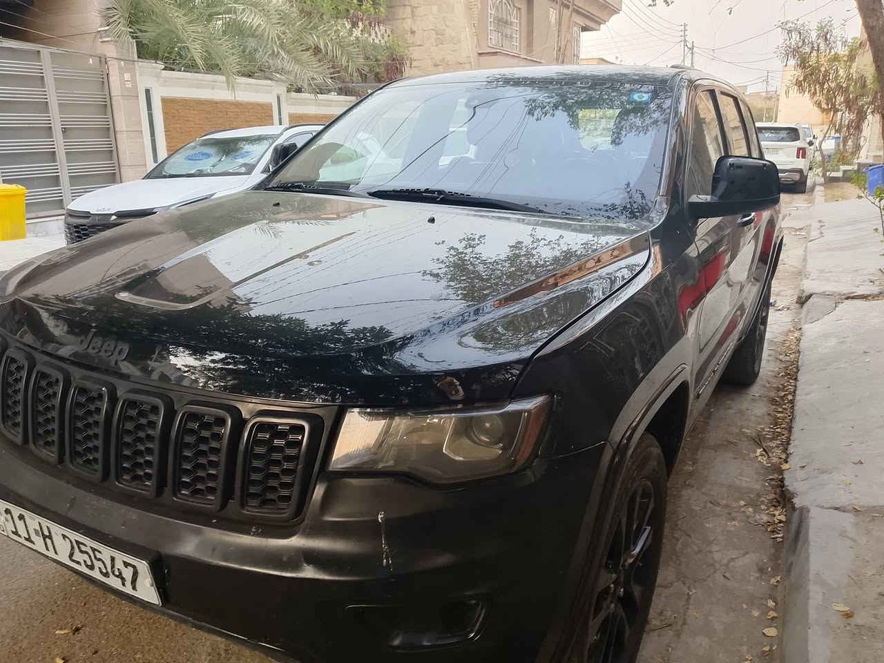 جيب ٢٠١٧ بلاك توب
مواصفات البلاك توب المعروفه
رقم بغداد
ماشيه ١١٠
صور الحادث بالمنشور و السونر وياها 
شواصي دواخل مكفوله
رقم بغداد
مكان السياره بغداد البنوك
السعر ١٦٥ 
***********

