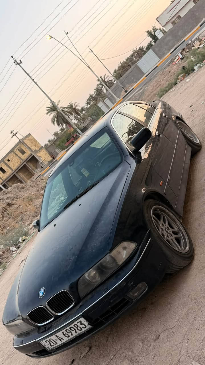 BMW صقر 
1999 V8
وارد يابان سنويه للـ 2031 رقمها ديالى الانگليزي الجديد 
كفالة عامة فقط ضربه ب الجاملغ الامامي الايسر و صبغ عام جمالية تبريد ثلج تخم تاير حداديه 100 8 سلندر اصل 540 گير محرك كفاله السعر 70$ وبيها مجال بسيط حق الجية للشراي او مراوس سوناتا النترا سني
مكان السياره بصره جزيره 
***********
***********
مامتواجد على الفيس موجود واتساب

