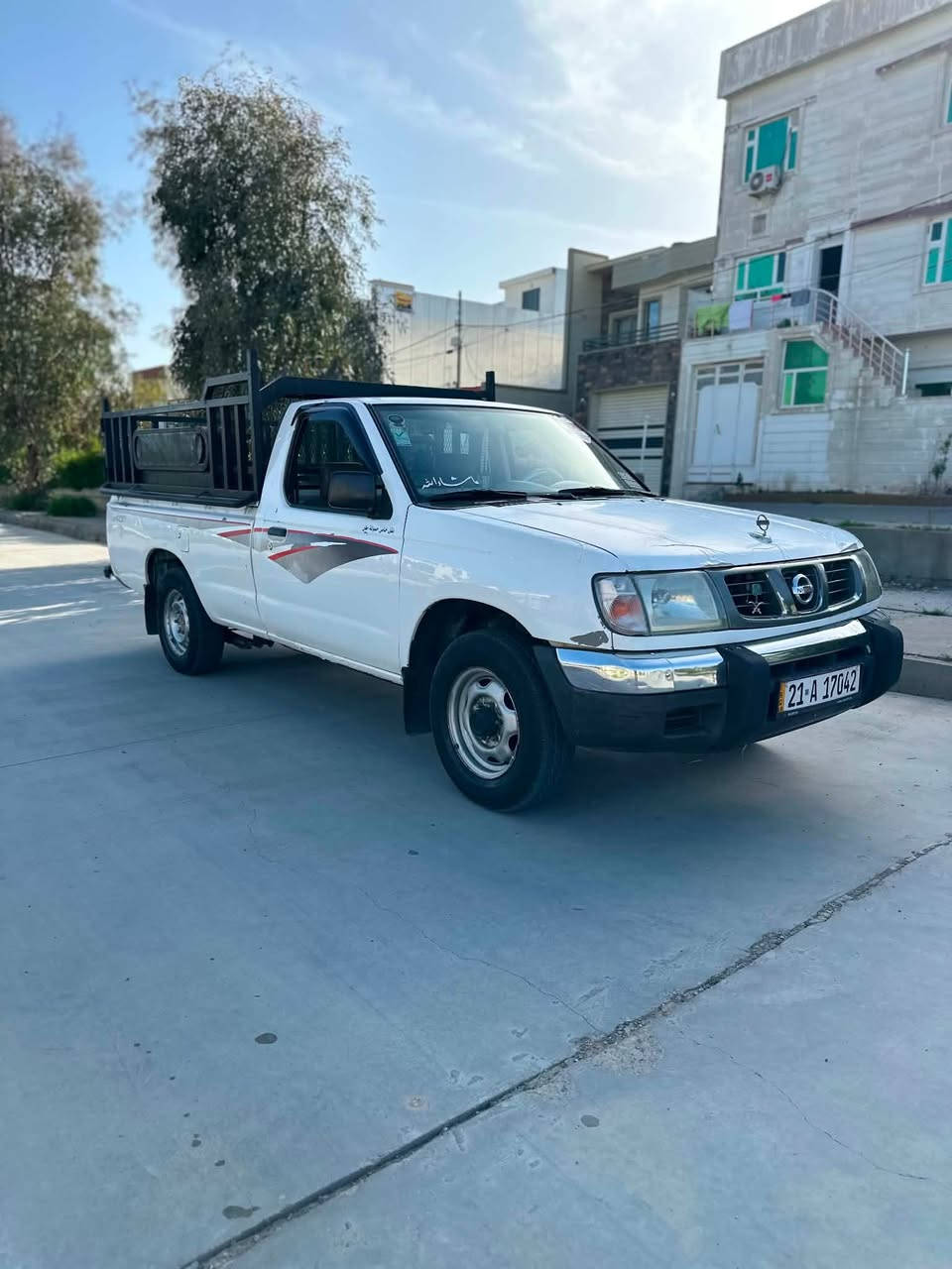 نیسان پیکاب مۆدێل ٢٠٠١ بێ بۆیـــاخ تەبریدو پاوەرو گێڕو مــەکینـە بـەشەرت ڕەقەم سلێمانی سەنەوی تا ٢٠٢٨تازەیە ٥ قولاپ سەیارەکە هــەتا بڵێی هەیکەلی جوان ماوەتەوە نرخ:٨٥ گەڵاو معامەلە. شوێن سلێمانی 
*********** السليمانية, العراق
