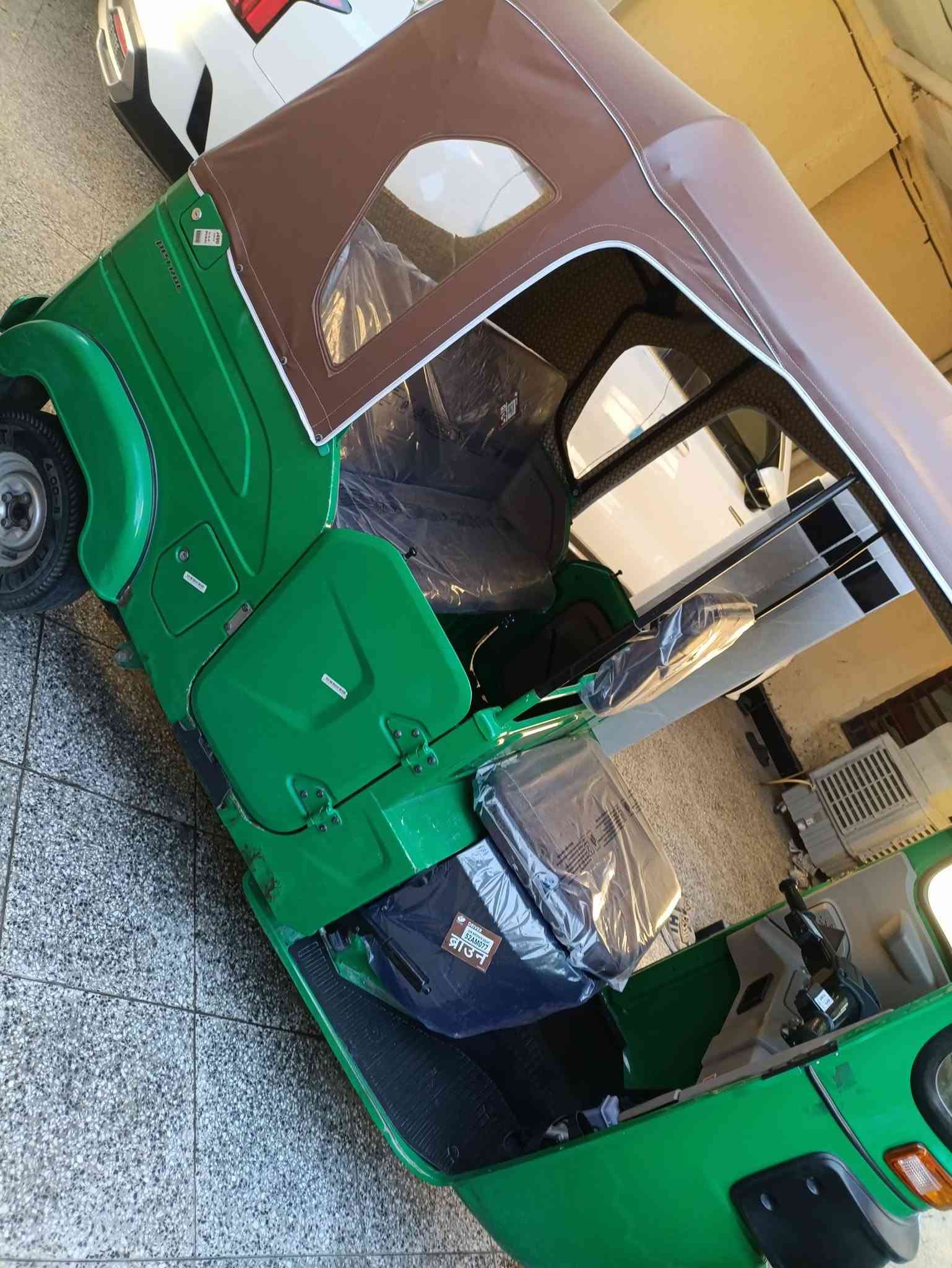 السلام عليكم تكتك للبيع مكفوله رقم بغداد موديل 22 تحويل مباشر  اتصال ***********
