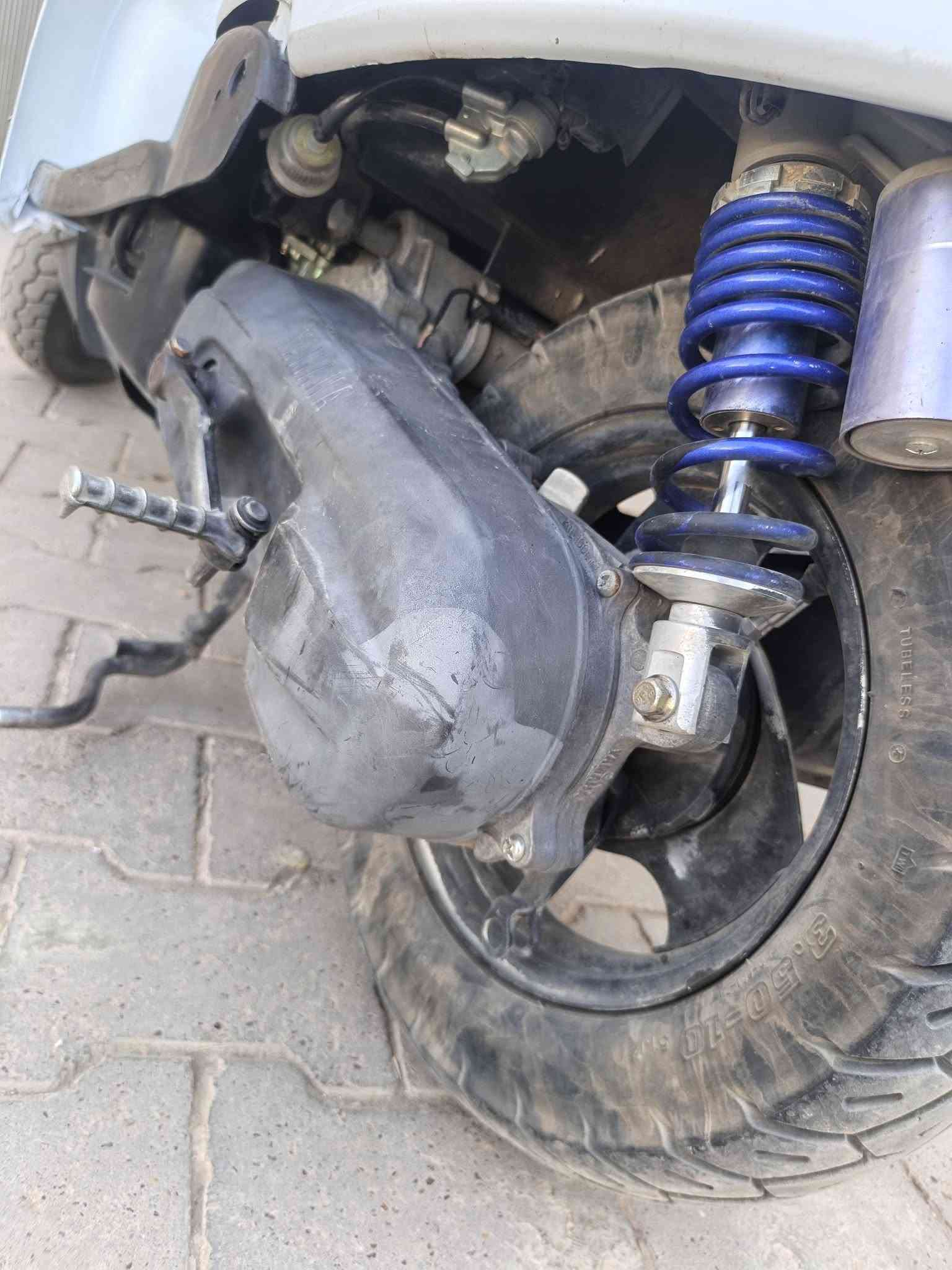 اخون دراجه ياومها اصلي شرط محرك كبس شرط بلادي مامفتوح خلص اخون دراجه نازله رمبه بس بيد جهال وهملي عايزها كفارت وترتبيات بيع مستعجل 230 وبي مجال حك جيه مكاني مجمع الدور ***********
