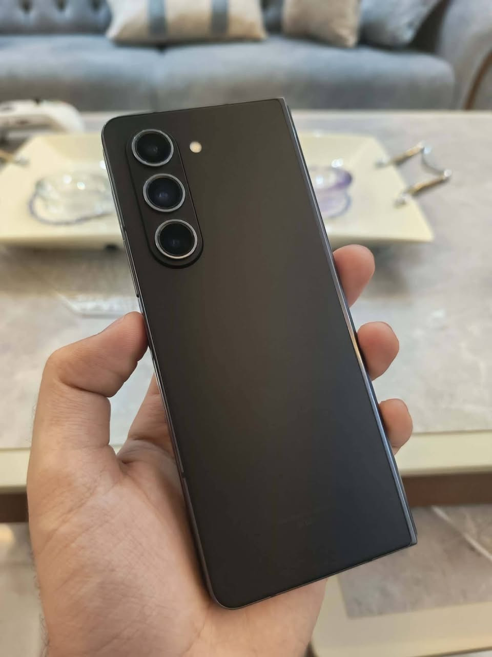 تحية طيبة
سامسونغ زت فولد خمسة - Samsung Zfold 5 

512 غيغا بايت
مكفول كفالة عامة غير مفتوح بشرط الفحص
زلغة وحدة ما بيه 

-السعر 790 الف ومجاله بسيط 

المكان كركوك والتوصيل متوفر لكل المحافظات 

الخاص مفتوح
واتساب او خط ***********

