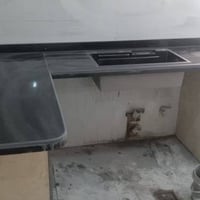 ورحمه الله خلفه مرمر وكرانيت مصري وهذا بفضل الله شغلي ،،ابو علي