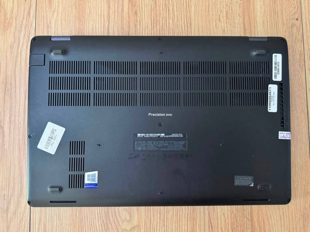 لابتوب للبيع توصيل موجود
DELL PRECISION 3540 ورك ستيشن فول مواصفات نضافة  للبرامج الهندسية والتصميم والالعاب 100% 
 المعالج كور اي سفن جيل ثامن 
رام 8 ddr4قابل للتطوير الى 32 كيكا 
هارد ssd nvme m.2 سريع جدا 256كيكا 
كارت شاشة خارجي AMD RADION PRO WX2100(2كيكا)
كارت داخلي انتل 4 كيكا
شاشة حجمها 15.6 ips فول اجدي الوانها واضحة كلش ونقية
نضافة ١٠٠ بالمية كلش معتني بيها واللابتوب كلشي تشغل ومنصب عليها اوتوكاد وفوتوشوب 
ملحقاتها  شاحنتها الاصليه موجوده 130w وجنطة
مكاني بغداد المنصور وتوصيل اكدر ادزها للمحافظات 
السعر  450 الف
*********** واتساب
