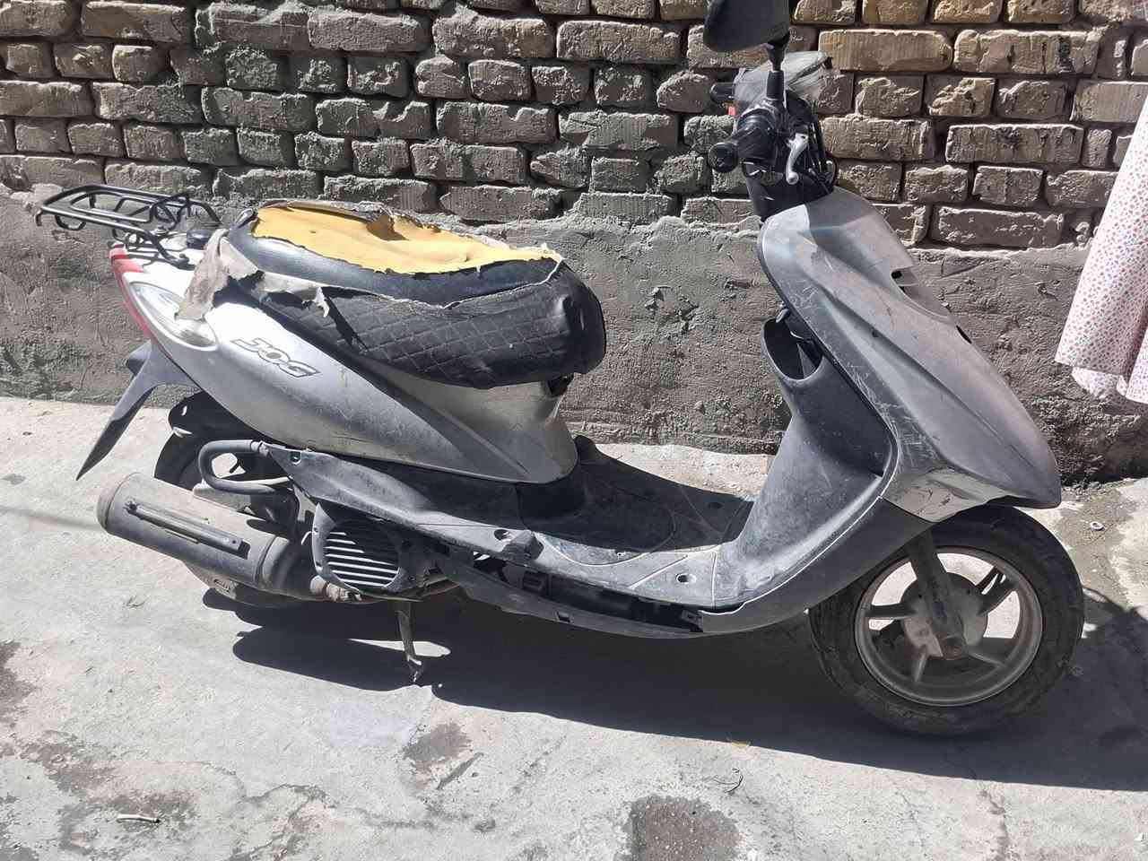 دراجه للبيع يامها  ولفات
السعر ١٥٠ 
الاستفسار ***********
