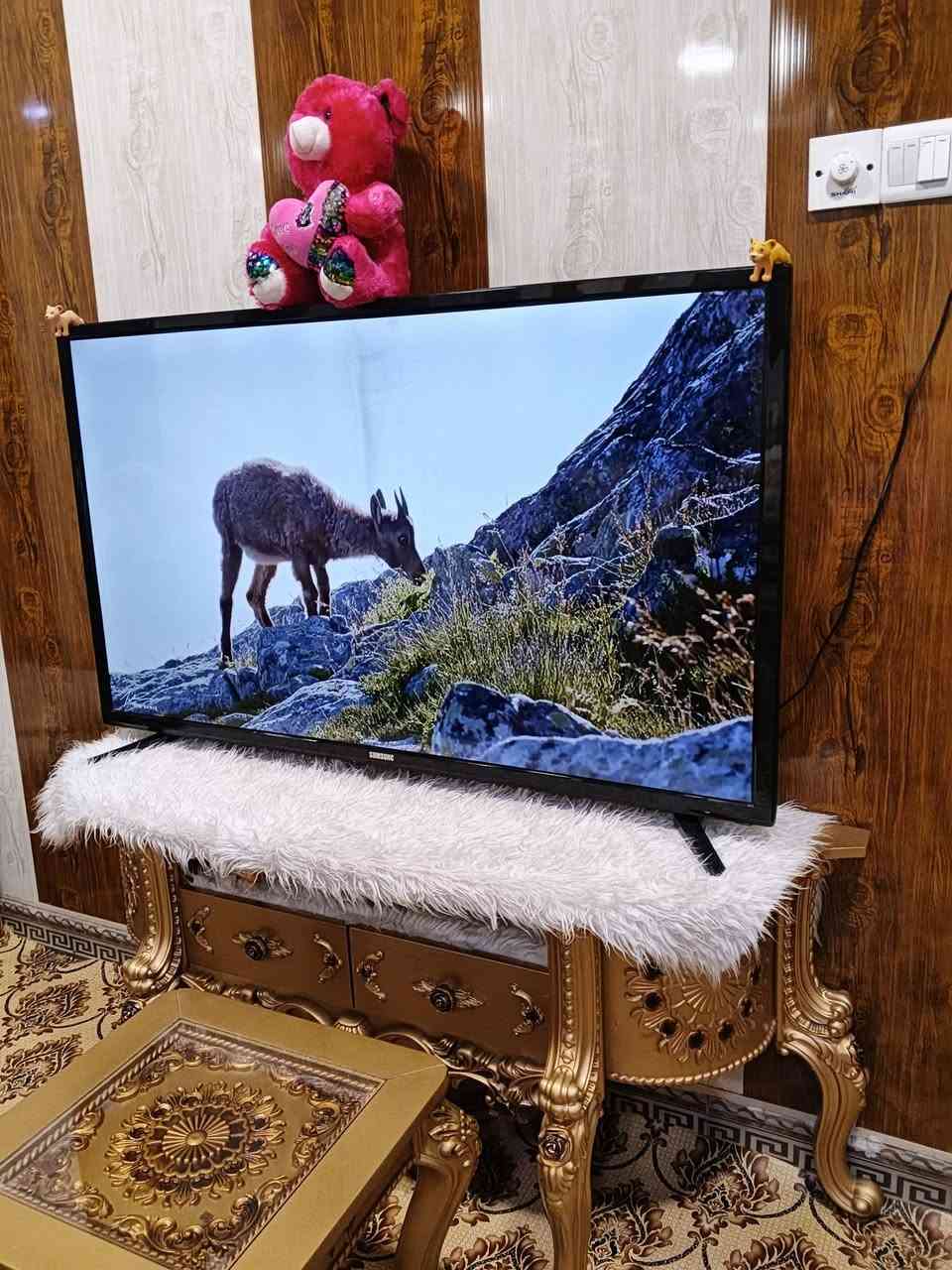 السلام عليكم تخم قنفات جدد ملكيات + طبلات عدد 5 وحده كبيرة و4 صغار + ميز بلازمة ملكي كلشي موضح بالفيديو وبعد اجدد من الفيديو ..... السعر 800 وبيهن مجال

العنوان البصرة للاستفسار ***********

