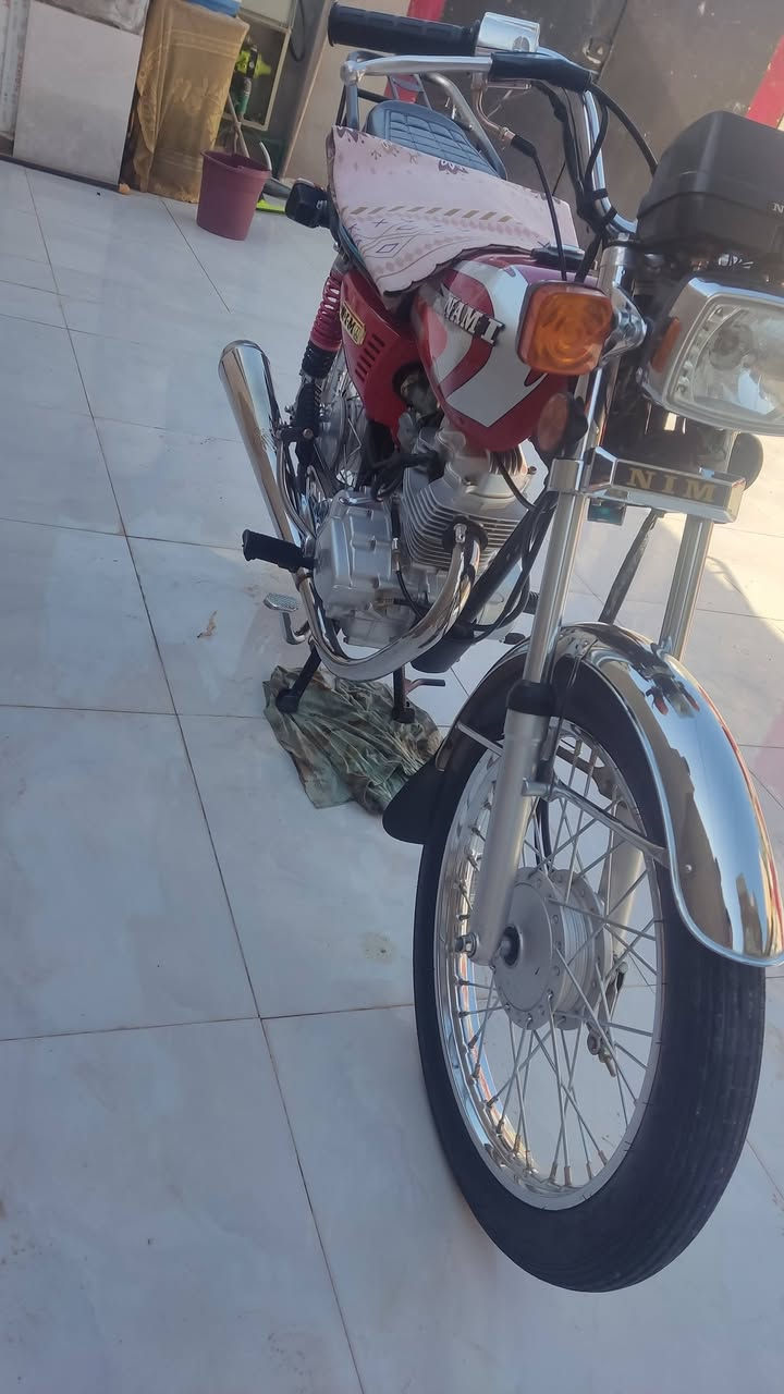 السلام عليكم دراجه نامه 3احرف للبيع موديل 27 زيرو صارلها سبوعين من نازله مطابق للشلامجه السعر 725 وبيها مجال المكان الخالص فلكه مصطفئ جواد. الاستفسار. ***********
