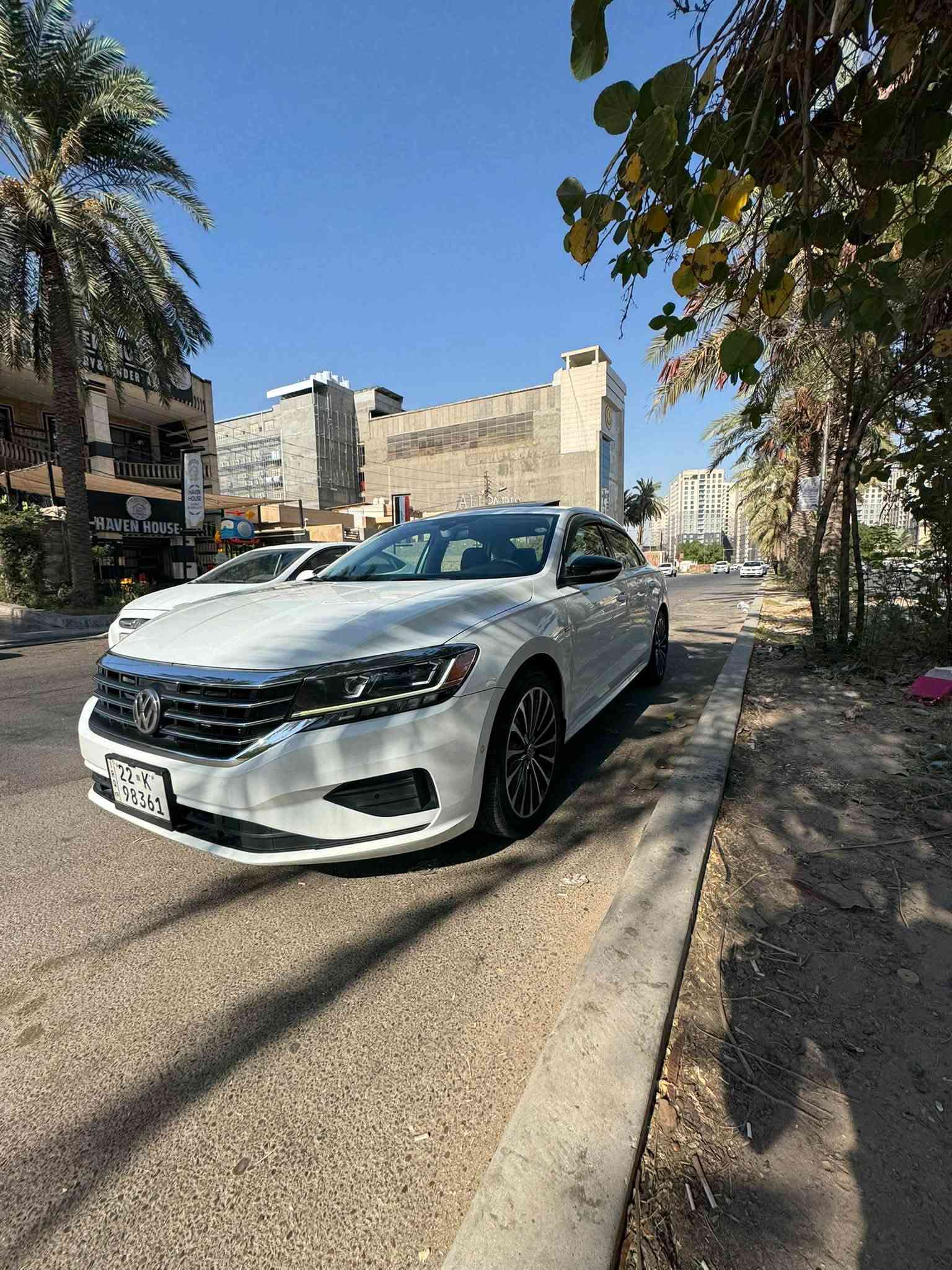 فولكس فاجن باسات Limited Edition موديل 2022
سيارة معروفة فول مواصفات
ماشية 35 ألف ميل
سلايد كوشنات جلد كهرباء وميموري
تدفئة كوشنات أمامية وخلفية
بصمة وتشغيل عن بُعد
أوتو بارك
رادار 360
كاميرا
تحديد وخروج عن المسار
نقطة عمياء
مانع تصادم وانزلاق
مرايا شفط وأسود بلادي
زينون مزدوج متحرك مع الستيرن
مثبت سرعة
أبل كاربلاي
جنوط 18
إنارة داخلية بلادي
تبريد وماسحات أوتوماتيكية
داخل خشب صاج
وباقي مواصفات الفئة

حالة السيارة:
المحرك والگير بشرط
الأيرباكات سليمة بدون فتح
بجم كبس
4 إطارات جديدة
الجاملغ الأمامي بارد
ودوسة أسفل جهة السائق شبرين صبغ
السيارة أخت الـClean وبدون نقص

سنوية جديدة باسم المالك
رقم أربيل بشرط التحويل
مكان السيارة: بغداد أو أربيل

السعر: اتصال او تواصل ع خاص

رقم الشاصي:
1VWBA7A35NC0068***********27
