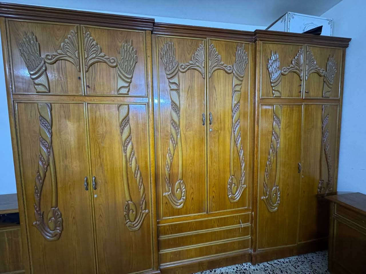 غرفه اخشاب • نظيفة • ابي غريب