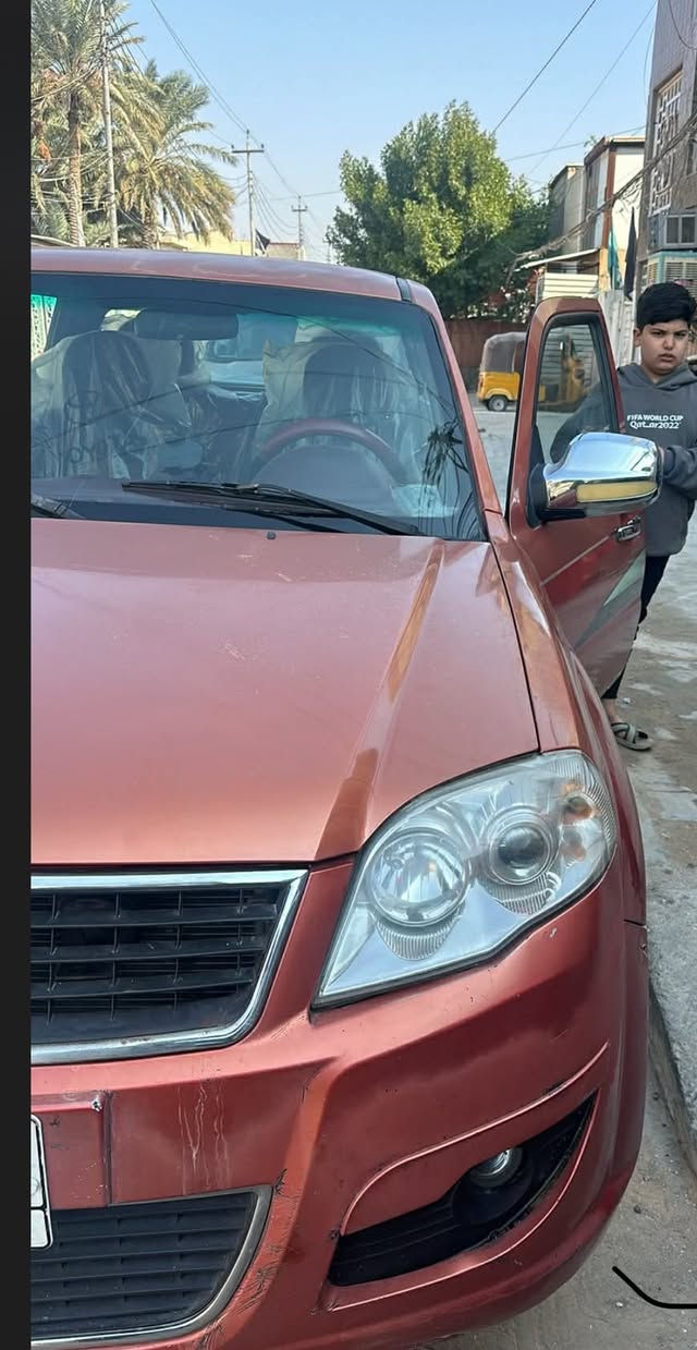 السلام عليكم بيكم صيني اسكاي مكفوله من صبغ وخياس بس بيه طخه بصيطه بل جامله المامي
محرك مكفول حدادي مكفوله زوج تاير المامي جديد تبريد ثلج
جاهزه من كلشي السعر ٥٠ وبيه مجال ***********
