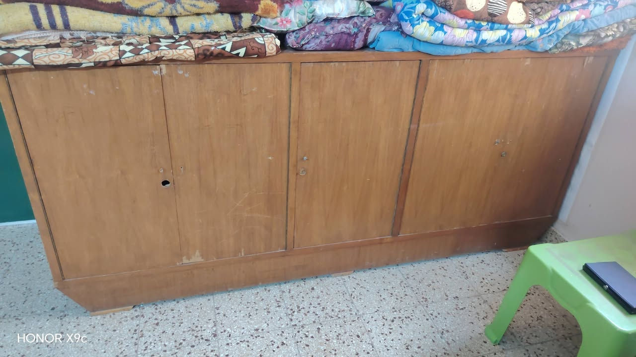 اغراض بيت للبيع للتواصل
***********
