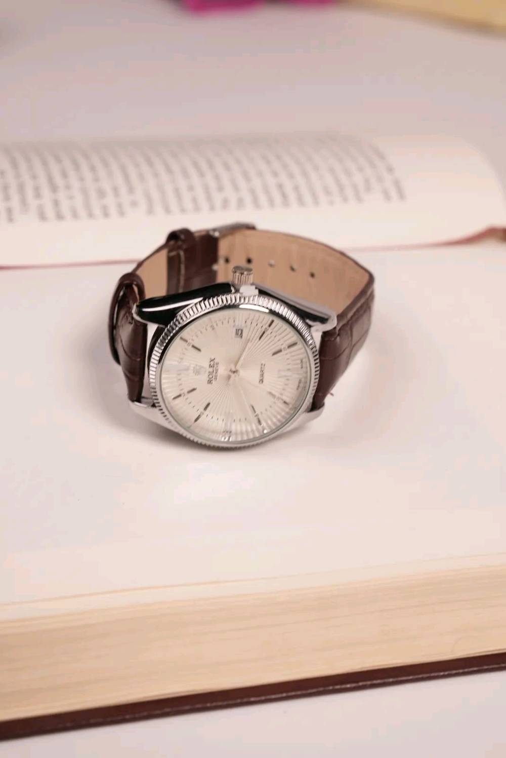 رولكس جلد ماستر

رجالي رولكس ROLEX ⌚️
سير جلد مخيط 🧵
طلاء ثابت 💎
مقاوم للماء 💧
نافذة تاريخ 📅
اميال لامينوس ✨
ظهر مختوم 🔒
كوالتي جيد جداً 🌟

القطر 40 ملم 📏
السمك 10.21 ملم 📐

السعر: 25,000 د.ع