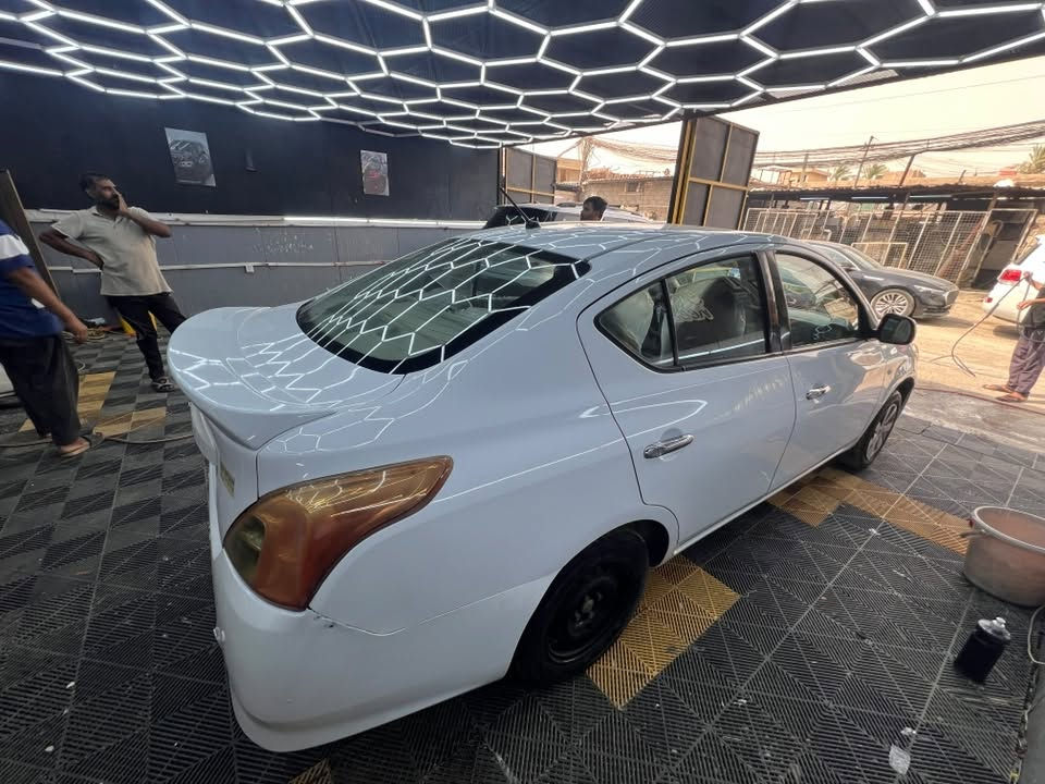سلام عليكم 
نيسان سني 2019
ماشيه 140 الف
كير محرك تبريد بحاله جيده 
سعر 96 وبيها مجال
للتواصل واتساب ***********
