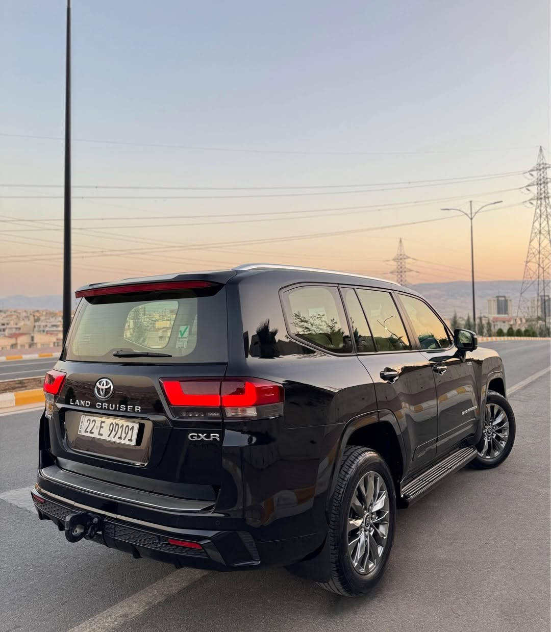 toyota land cruiser 2024 gxr limited black edition toyota iraq (sas) 
سياره كفاله عامه مكاني سليمانيه ماشيه ٦٥ الف كيلومتر سياره على وضع وكاله سعر ٧ دفاتر *********** السليمانية, العراق
