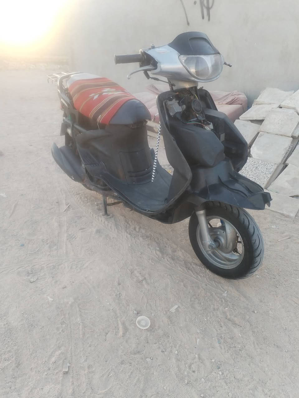 فراشه للبيع محرك مامفتوحه وين ميعجبك افحص السعر ٣٠٠ ***********
