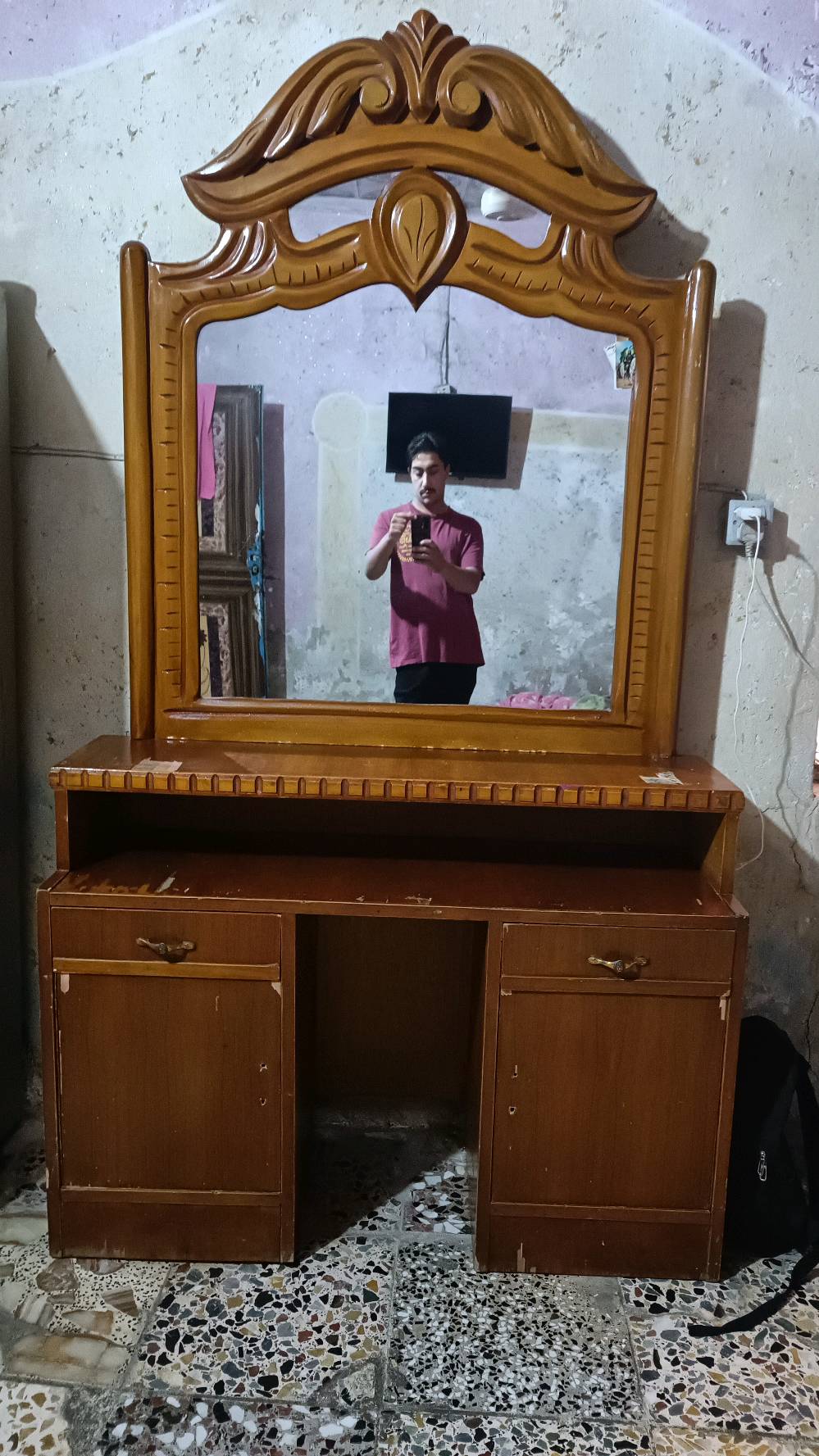 زاوية • ميز ابو مرايه • واتساب