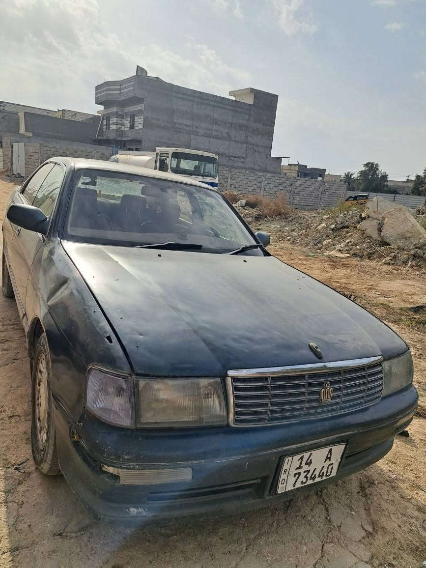 السلام عليكم . 
بطا تويوتا موديل ١٩٩٣ 
محرك وكير 2,5 مشروطات
رقم انكليزي لغاية 2030 
السيارة باسمنة وشرط التحويل ثاني يوم  
البدي شوف العين 
حدادية نص عمر 
تبريد عاطل 
البصرة ابو الخصيب طريق الصحراء 
*********** - 
***********
السعر 42 $ بيه شويه مجال للطيبين البصرة, العراق
