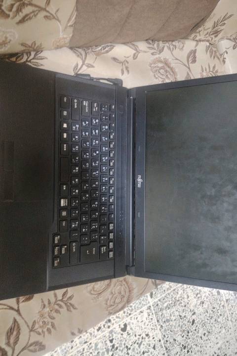 فوجيتسو • كور i5 • SSD 256