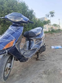 ما مفتوحه • شحن باتري • جامة اماميه مكسورة