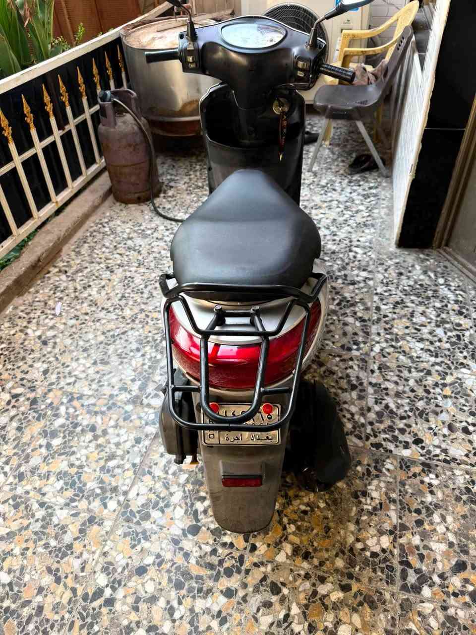 سلام عليكم بريز للبيع دراجه مكفوله كفاله عامه كل نقص مابيه دراجه جديده مال رمبه سعرهه 800 بيهه مجال بسيط عنوان    بغداد مدينه الصدر الارفلي ستفسار هاذ رقم بي وتساب ***********
