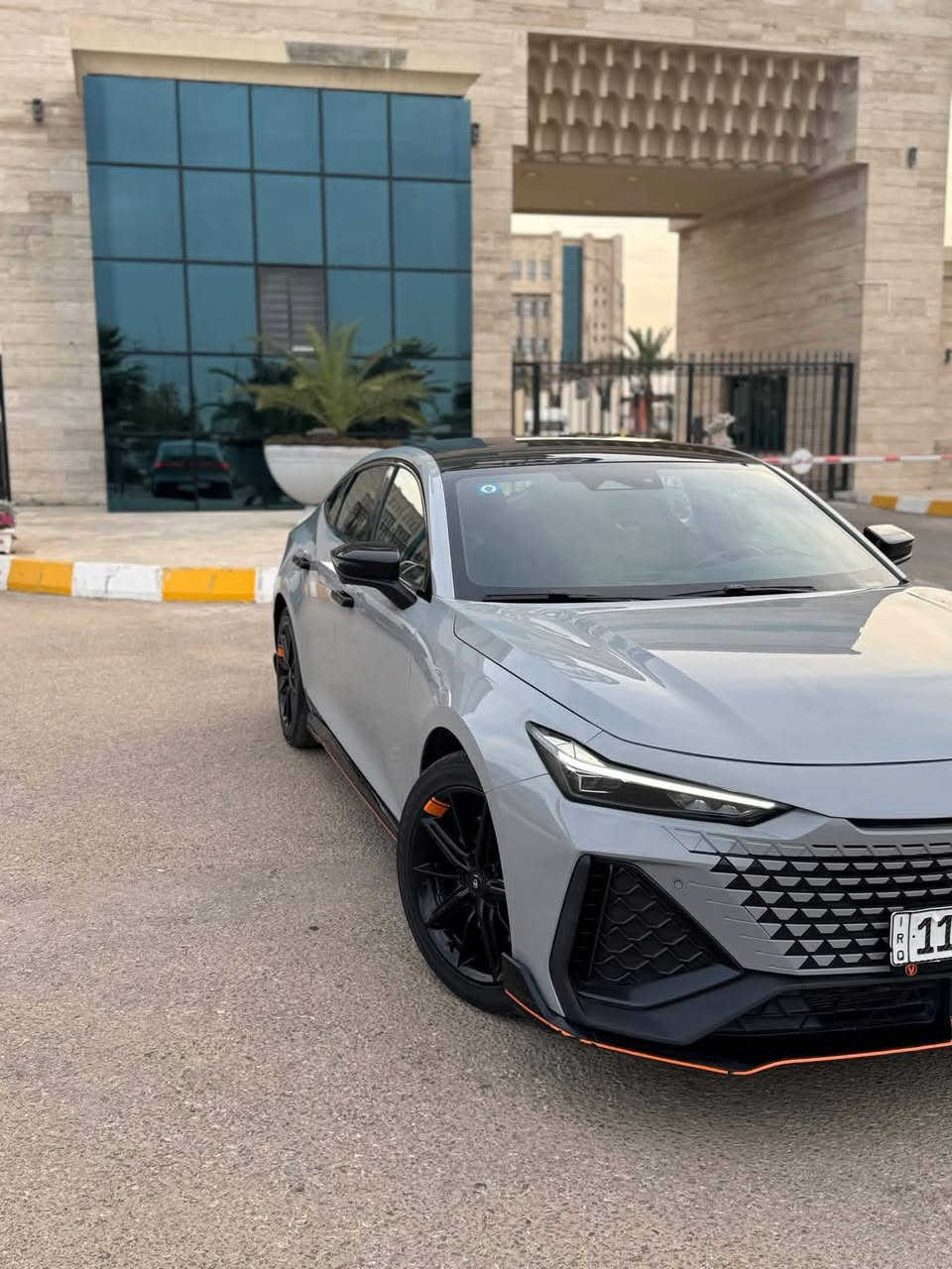 سلام عليكم
شانجان UNI_V 2025 ماشية 24 محرك 2000 
فول مواصفات 
مكان السيارة النجف الاشرف
الاستفسار على الواتساب ***********
