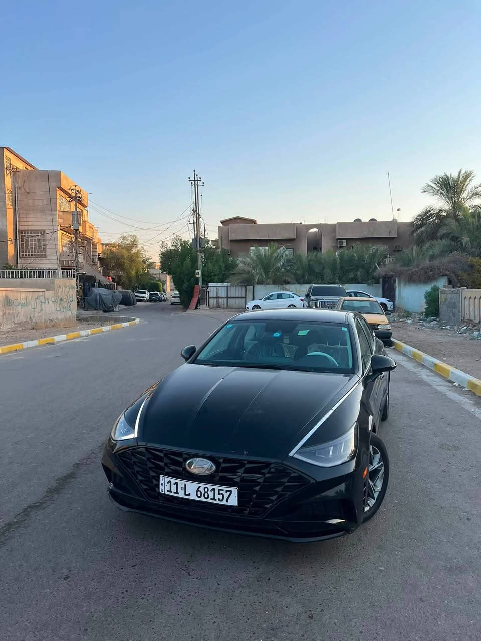 السلام عليكم
تريد الجديد هذا الجديد✌️ 
للبيع  نقد فقط
سوناتا 2023 sel
محرك 2500 تنفّس طبيعي✈️
كير 8 نمر 
رقم بغداد بأسمي
السيارة جديدة بشكل ماشية ٦٠ الف مايل
حادثهة قبق جنطة صبغ فقط

مواصفات :
بصمة تشغيل وأبواب
تشغيل عن بعد
أوتو هولد
سايد بريك دكمة
قيادة الية
تحديد مسار
تبريد مناخي منفصل💦
تدفئة كشنات
كير دكم 
حساس مطر
بك لايتات لد
لايتات لد
ويل كب ١٧ كروم
تخم تاير بالجيس
صدر خلفي امامي جديد
السيارة برغي نقص مابيهة
شرط السونار وين ميعجبك

السعر 160 ورقة وقابل للتفاوض 
مكاني ديالى بلدروز
***********
