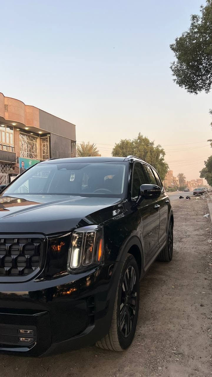 🚨 للبيع Kia Telluride X-Pro  2023 
🔹 الموديل: Kia Telluride X-Pro
🔹 المحرك: 3.8 لتر V6 — 6 سلندر
🔹 القوة: 291 حصان
🔹 : أوتوماتيك 8 سرعات
🔹 الدفع: رباعي AWD
🔹 المقاعد: 7 ركاب
سمنتي 
🔹 الداخلية: جلد تدفئة تبريد
🔹 الفئة: X-Pro
🔹 جنوط X-Pro أصلية
🔹 إطارات All-Terrain
🔹 سقف بانوراما 2 بانوراما 
🔹 روف راك
🔹 شاشات وأنظمة ترفيه
🔹 كاميرات وحساسات
🔹 تشغيل بصمة ودخول ذكي
🔹 تشغيل عن بُعد
🔹 مقاعد كهربائية vib منفصله
🔹 تدفئة وتبريد المقاعد
🔹 مقاعد صف ثالث
🔹 مثبت سرعة وأنظمة أمان ومساعدة للسائق
🔹 إضاءة LED
🔹 سيارة عائلية وفخمة وقوية جداً

📍 بغداد 

💰 السعر: 280 مجال 
***********
