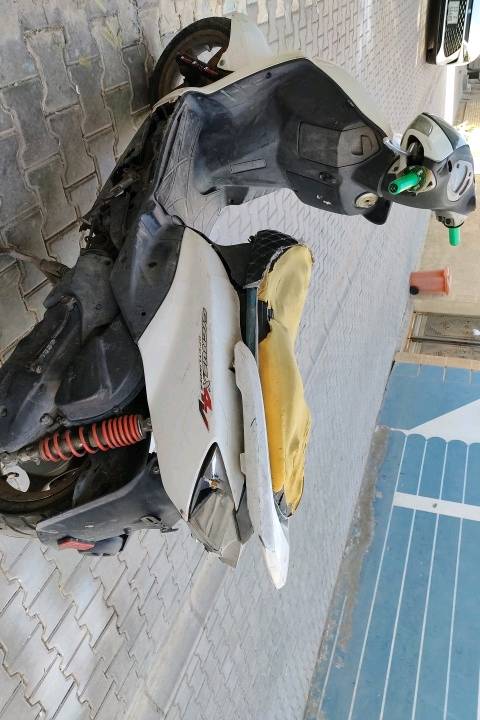 دراجة سكنس نثية ١١٠طافية ماعرف العطل السعر ١٥٠وبيها مجال