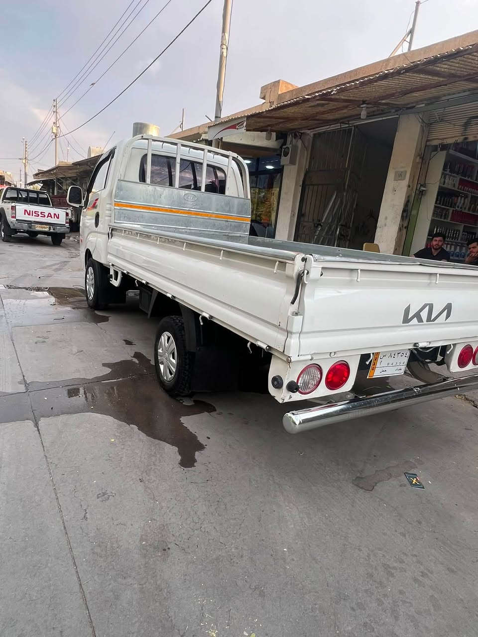سە رەتا بە ناوی خوا
کیا بار بیلاد ٢٠١٢ براوە 
٧گیر
مە کینە رە ش سی هەزاری سوپە ر 
گیرومە کینە و ئە کسل بە شە رتی ١٠وە ستا
تە بردید لە سە رسویچ 
بریکی بە سراوە 
٦تایە ی تازە ی لە سە رە 
بودی سفر ناوبودی تیاتە 
قە پات مواسە فاتە ٥دوگمە ی فول 
دە بل سە لە یە 
ئاوینە ئیشراتە 
قە ترە رزیوی نیە 
چالو شوختو قوپاوی نیە 
دە عمو لی دراوی نیە 
کامل مە سروف کراوە 
نمونە لە جوانی 
شوین هە لبجە ی تازە 
سعری ٧٠گلا
***********
***********
