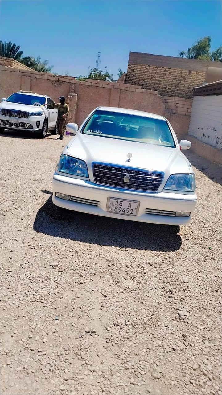 ﷽
السلام عليكم ..  كراون  ((   ملكه.  ))

موديل  _ 2003 _اصل

للبيع فقط..... 
 ملكه رقم انبار مشروع وطني ( بسمي) مداور ثاني يوم  سنويته لل 2031.. مكفوله السياره من الكصه ونقل الجثه والضربه القويه مصبوغه عام 

علمن السياره بيه (منضومة غاز) 

سياره 3دكم.

تخم تاير جديد. 

حداديه توني نافضه. 

كير ومكينه خير من الله. 

تبريد ثلج. ❄️

لايت كرستال. 

بگ لايت كرستال. 
السياره احله من الصوره الله شاهد ومتعوب عليه ما تخسر عليه ربع 
السعر($ 120)وبيه مجال 
تصل وبيك خير وتدلل  ( ***********) 
العنوان الديوانية قضاء غماس  
وذا ماعجبك السعر اعگب المنشور ودعينه بل رزق
