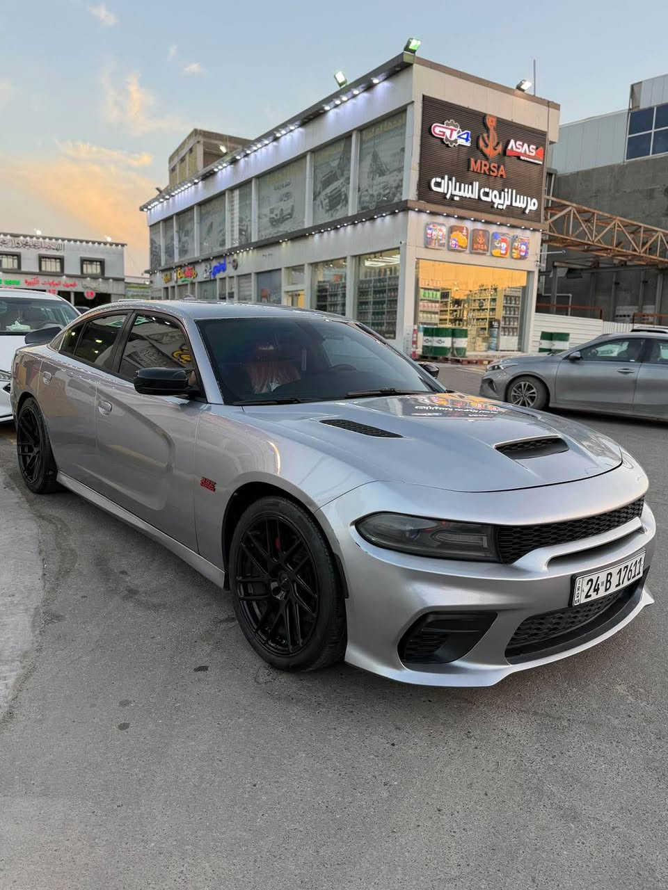 للبيع
Dodge Charger 2016
 RT 5.7 HEMI V8
⚙️ قير أوتوماتيك
🎨 لون فضي
كزوزات HT POWER 
🖤 جنوط رياضية سوداء
🖤 سبويلر وديفيوزر خلفي رياضي
🔥 عادم مزدوج
🔥 بنيد رياضي بفتحات تهوية
🖤 مرايات سوداء
🪟 زجاج مظلل
✨ شكل رياضي ومظهر مميز

للتواصل الاتصال 
*********** البصرة, العراق
