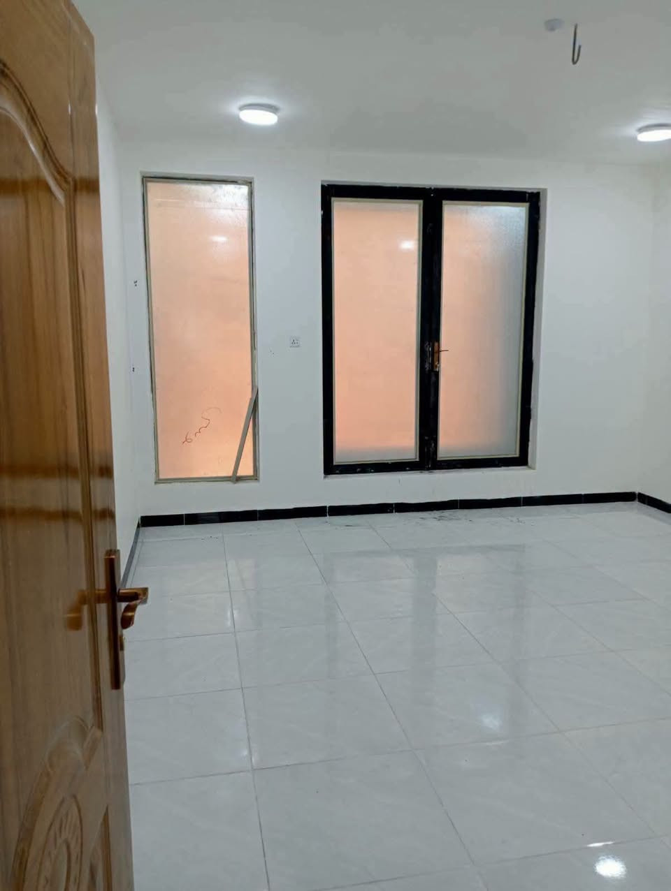 بيت للبيع مساحه ١٠٠ متر طابو صرف
حي ميسان قطاع ٢٢ مجاور شارع كيات 
البيت طابقين حديث فول مواصفات 
الطابق الاول غرفه وصاله ومطبخ وستقبال 
وصحيات داخليه وخارجيه ومكشوفات 
الطابق الثاني غرفتين وصاله وصحيات 

السعر ١٥٠ مليون 

عنوان: المكتب 
حي ميسان، شارع الكيات، قبل تقاطع شارع البوريات.
المكتب يستقبل جميع العروض 
وعلى مدار 24 ساعه

​📞 للتواصل والاستفسار

***********
***********
***********
