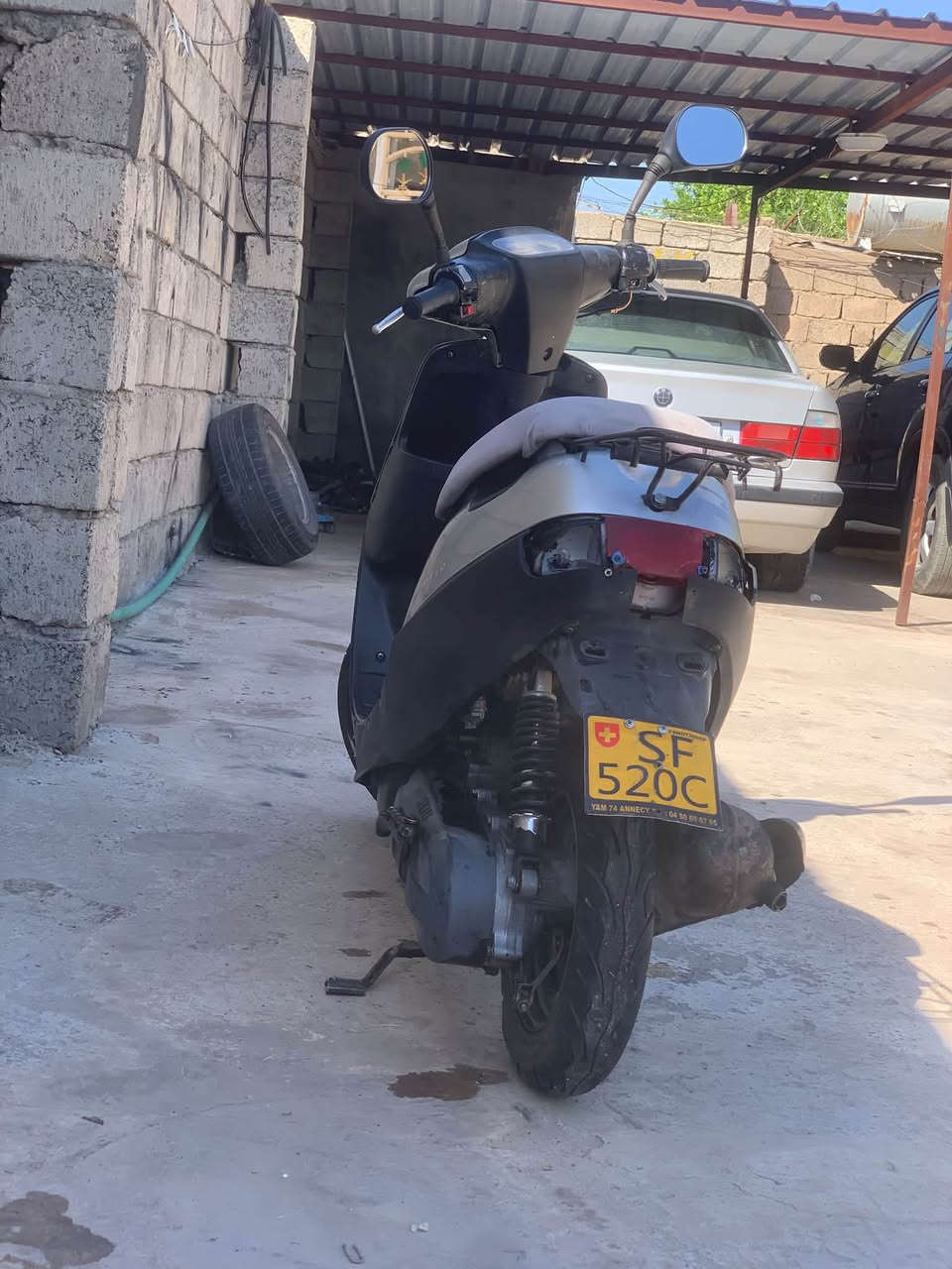 السلام عليكم موطور للبيع السعر230بي مجال محرك معمر كيج سرعه بانزين كهرباءيات اويلبم كله شغال الشراي يجي خاص او يتصل ***********
